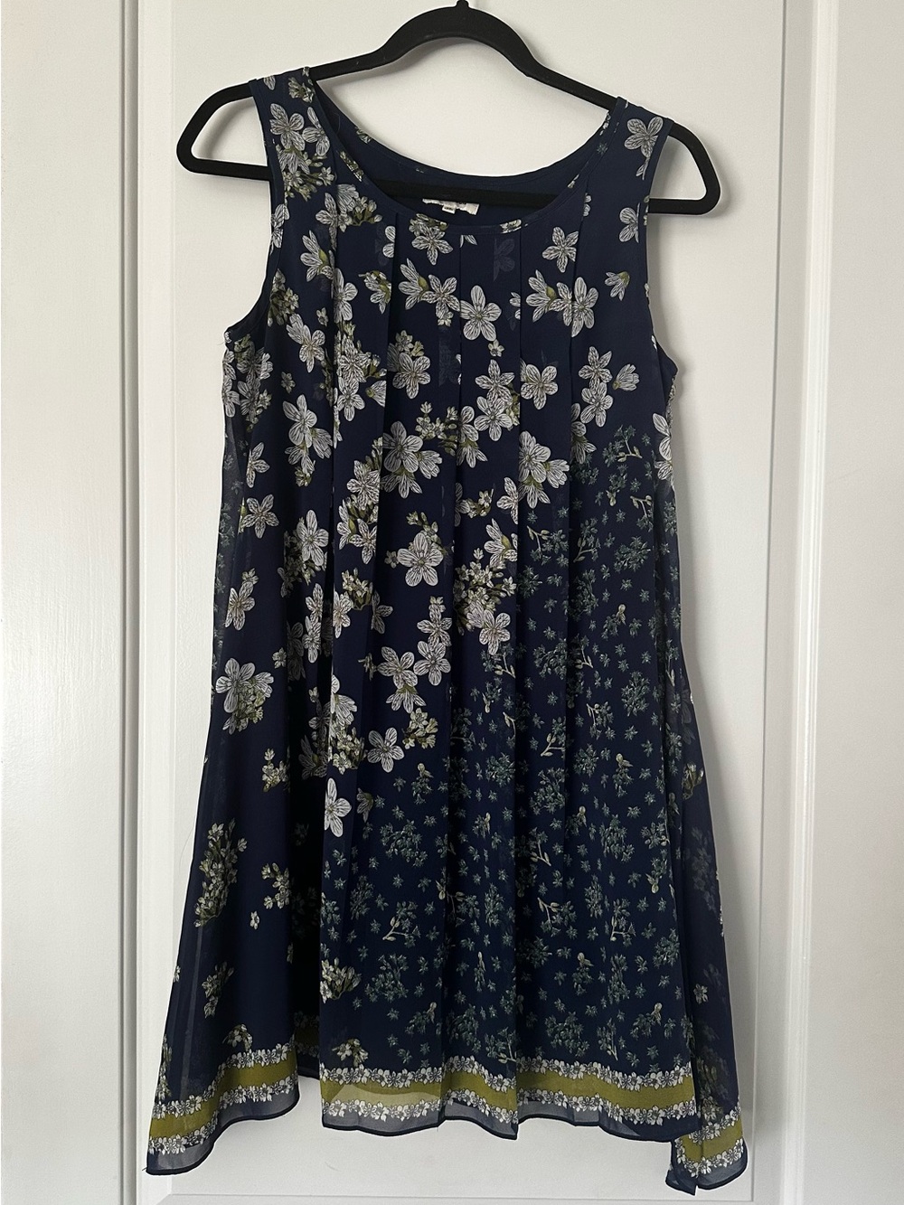 Max Studio Navy Floral Sleeveless Dress for Girls